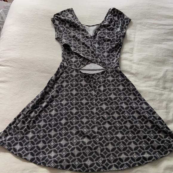 Women’s patterned skater dress - Picture 2 of 2